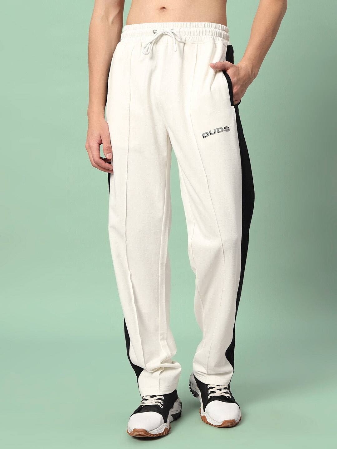 BREEZER SIDE CONTRAST JOGGERS (OFF-WHITE BLACK)