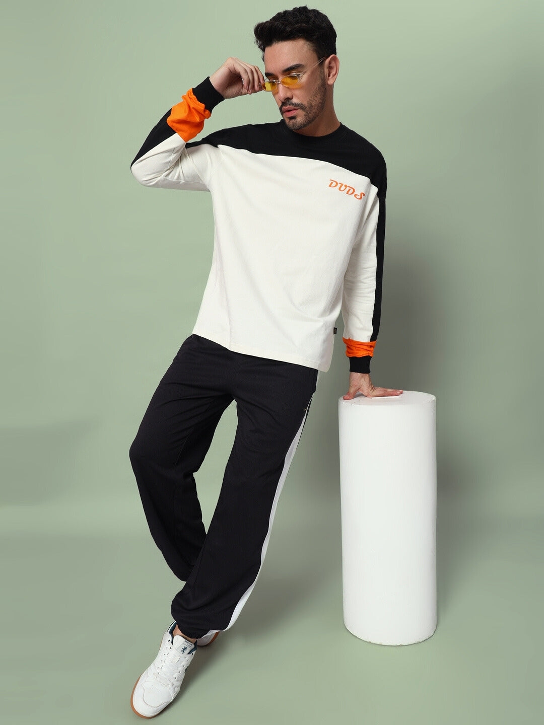 DUDS GEOMETRIC OVERSIZED SWEATSHIRT (BLACK-OFF WHITE)