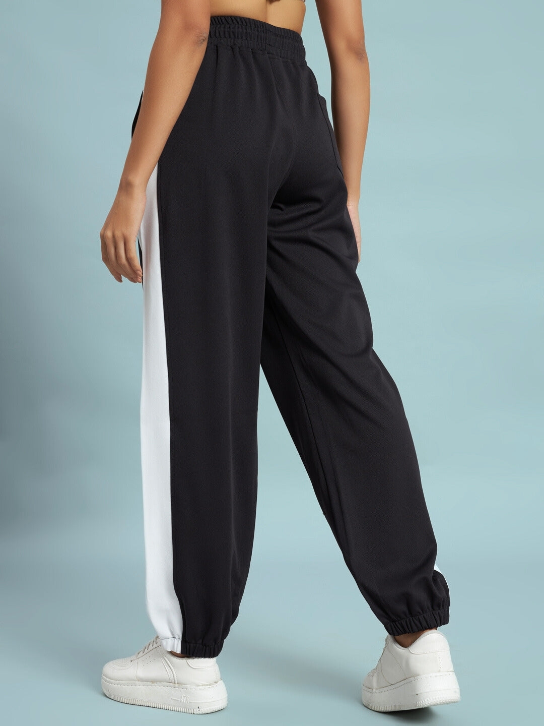 WOMEN'S EUPHORIA JOGGERS (BLACK-WHITE)