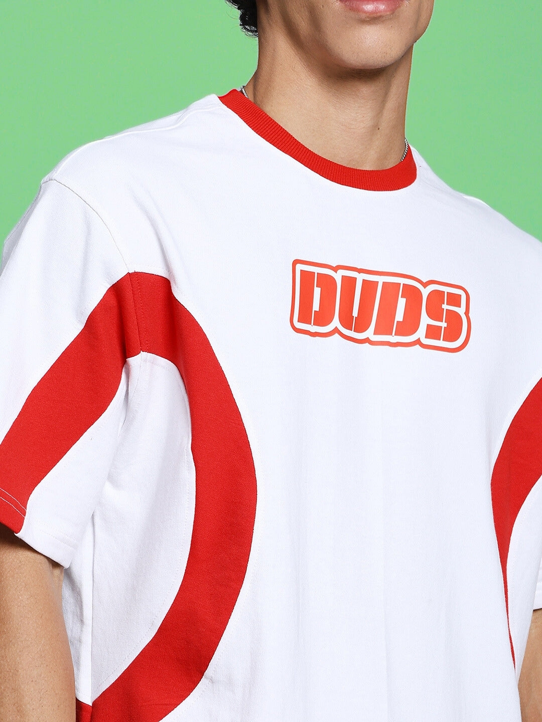 EZEL OVER-SIZED T-SHIRT (WHITE RED)