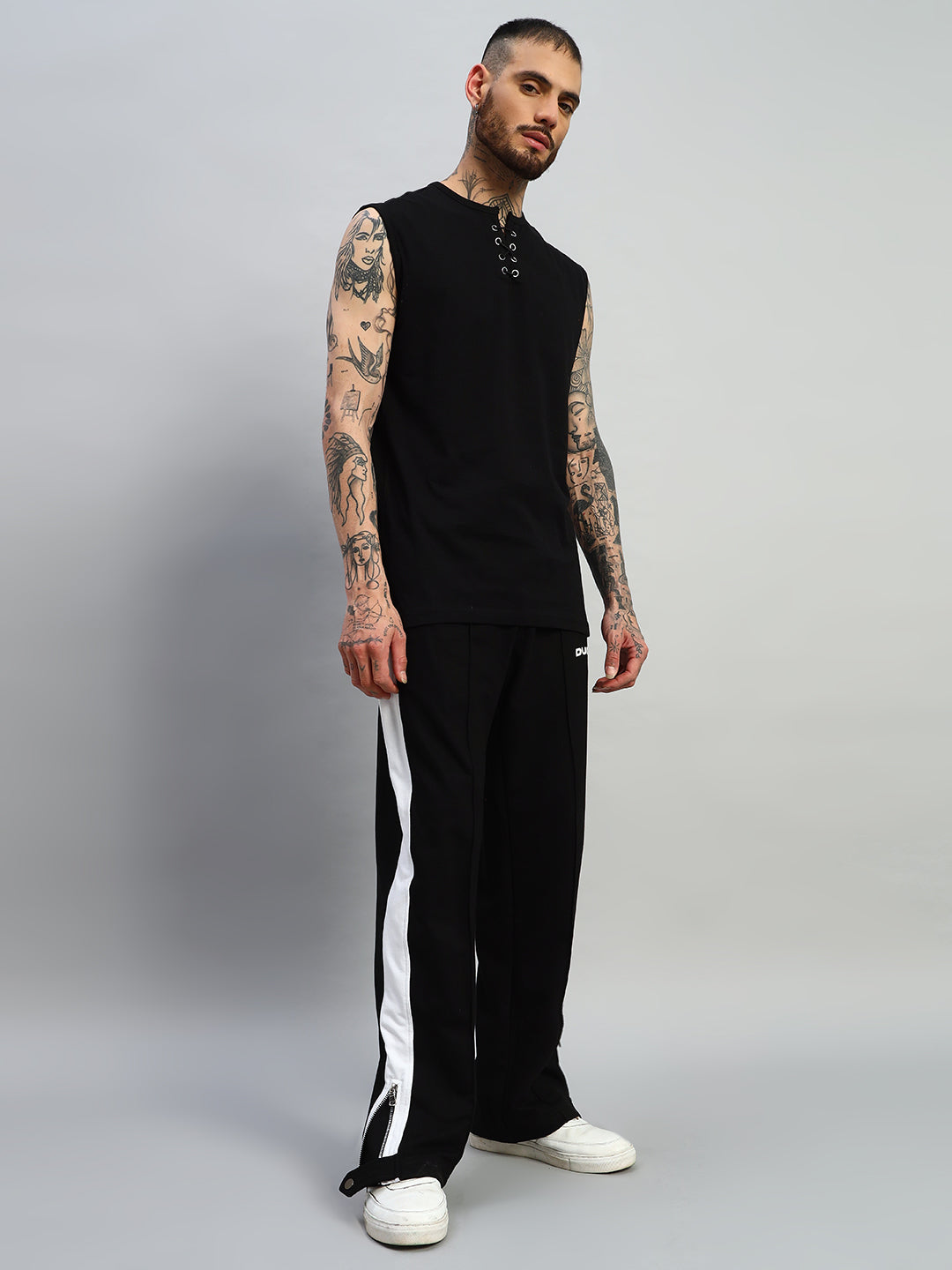 WONDER SLIT ZIPPER JOGGERS (BLACK-WHITE)