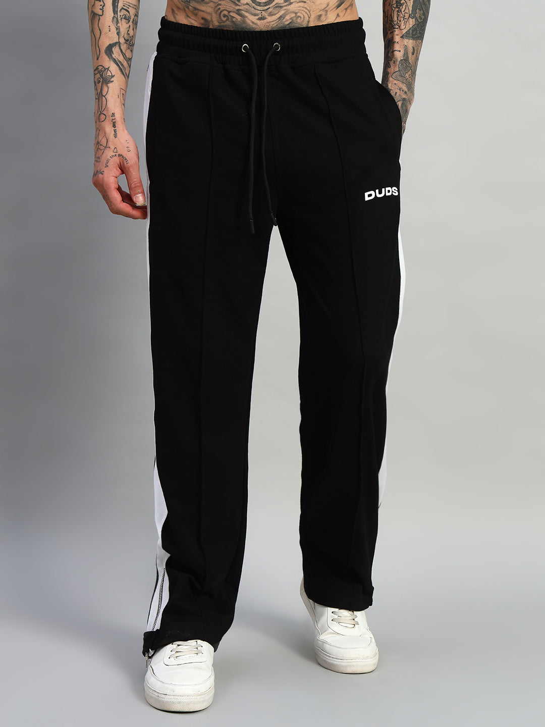 WONDER SLIT ZIPPER JOGGERS (BLACK-WHITE)