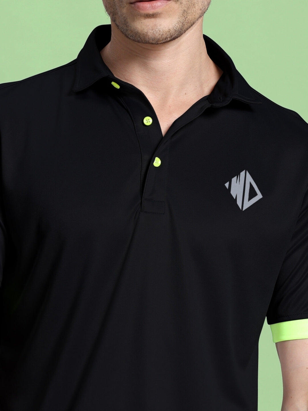 HOOKUP REFLECTOR REGULAR FIT T-SHIRT (BLACK)