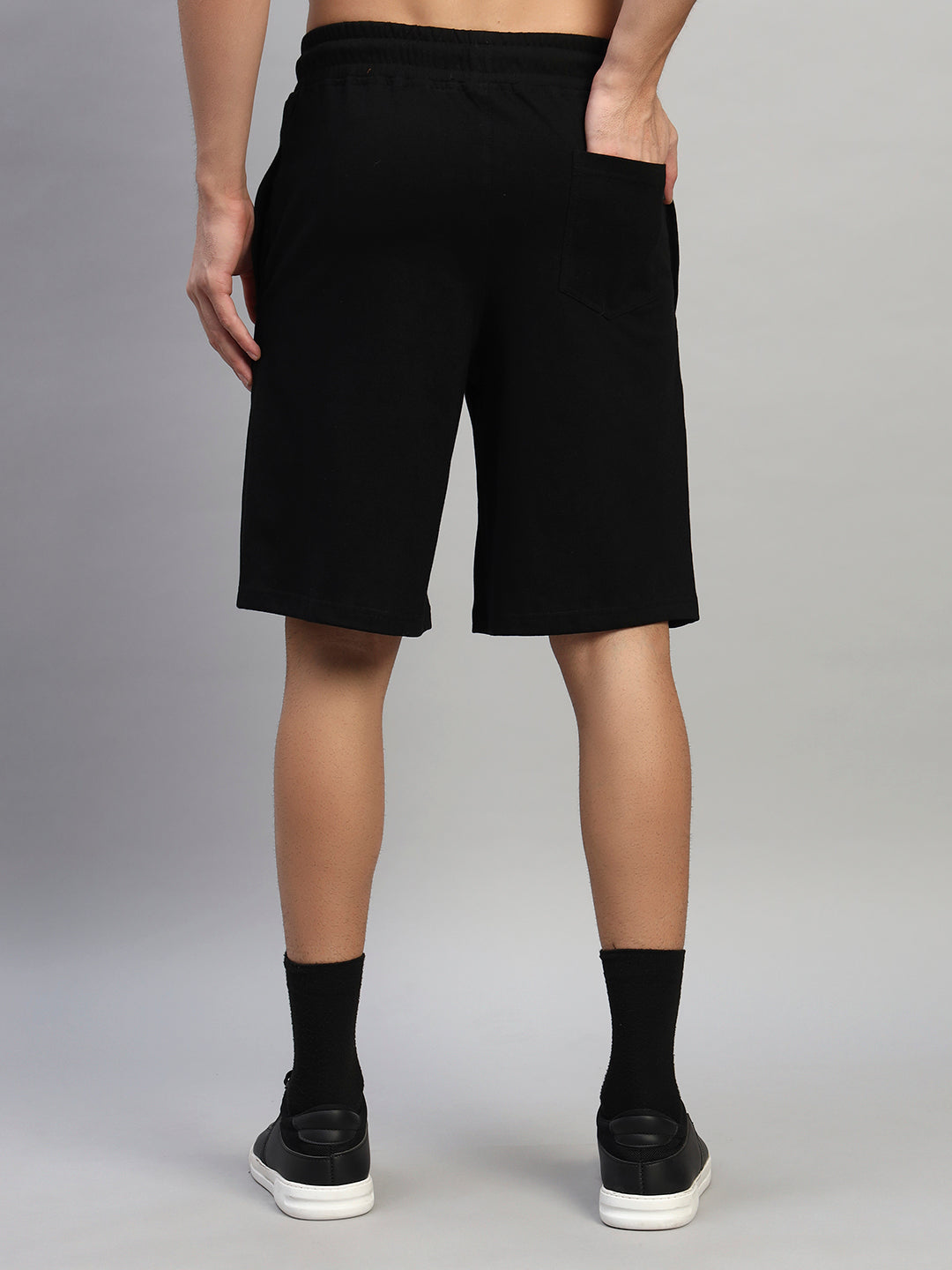 AMIGA REGULAR FIT SHORTS (BLACK)
