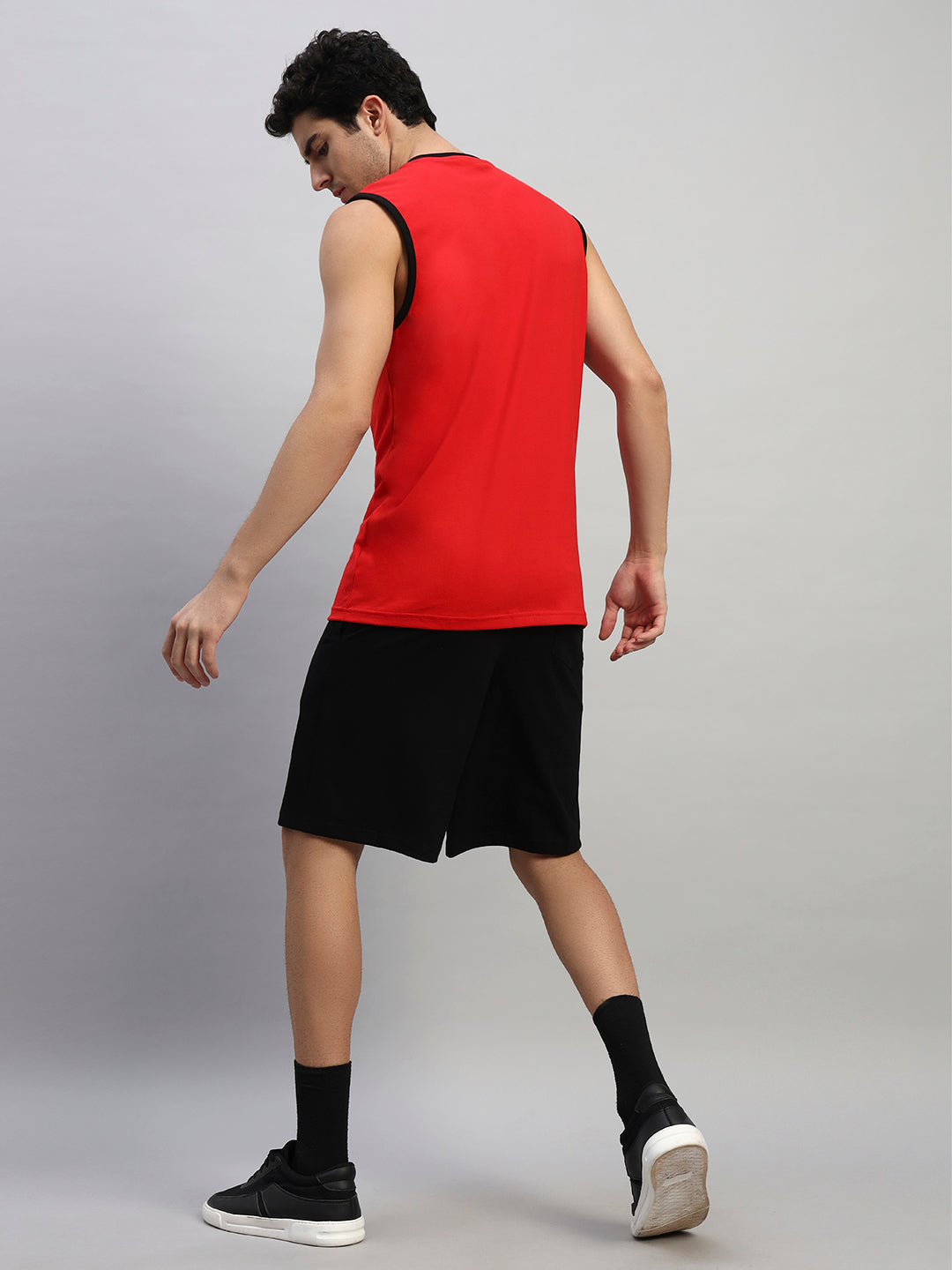 AMIGA REGULAR FIT SHORTS (BLACK)