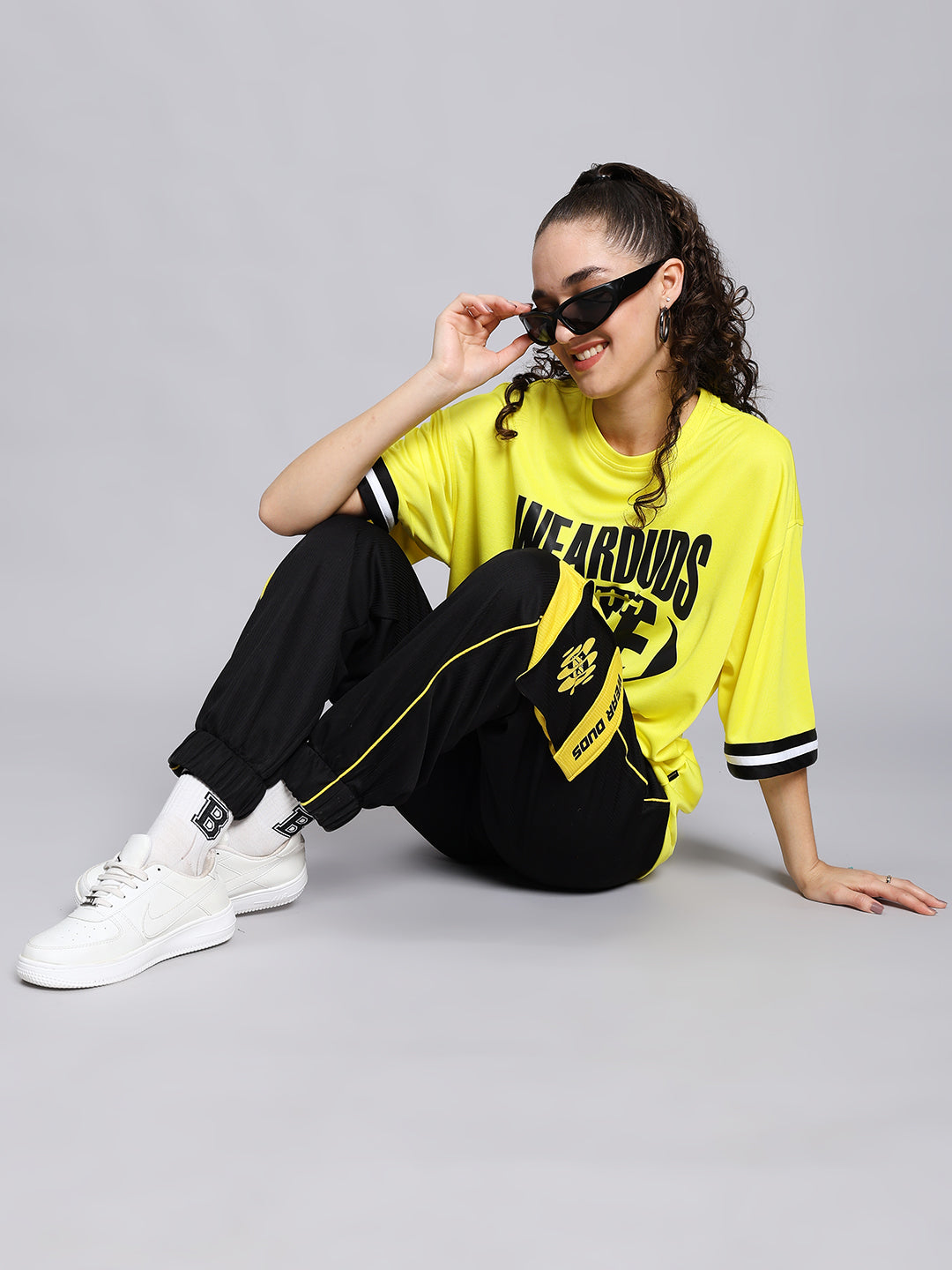 WOMEN'S SOCCER REGULAR FIT CARGO JOGGER (BLACK)