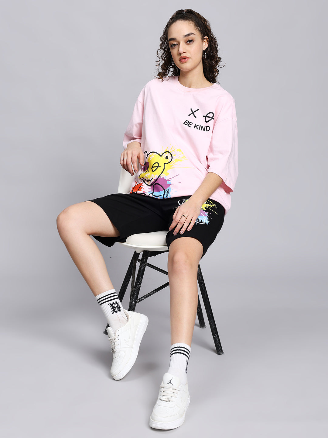 WOMEN'S BE KIND REGULAR FIT SHORTS (BLACK)