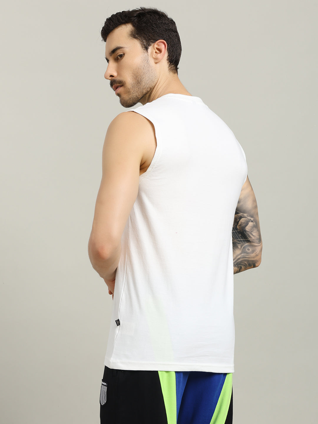 OLIN REGULAR FIT T-SHIRT (OFF-WHITE)