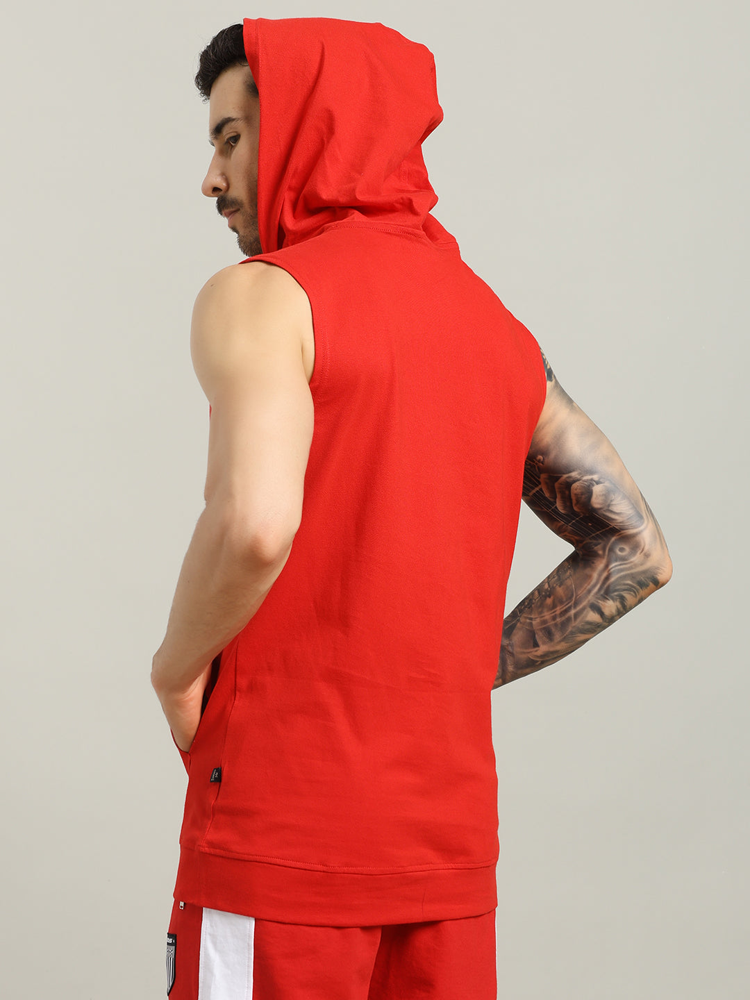 DECENT LIVE FIT GYM HOODED T-SHIRT (RED)