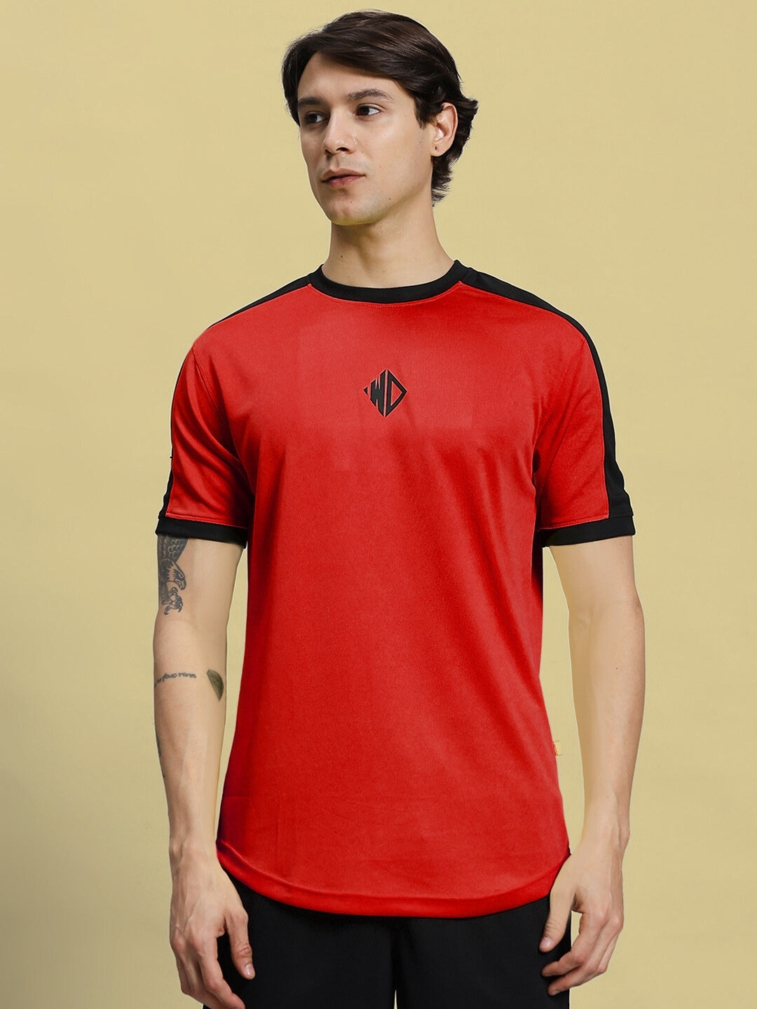 SHERPA REGULAR FIT T-SHIRT (RED)
