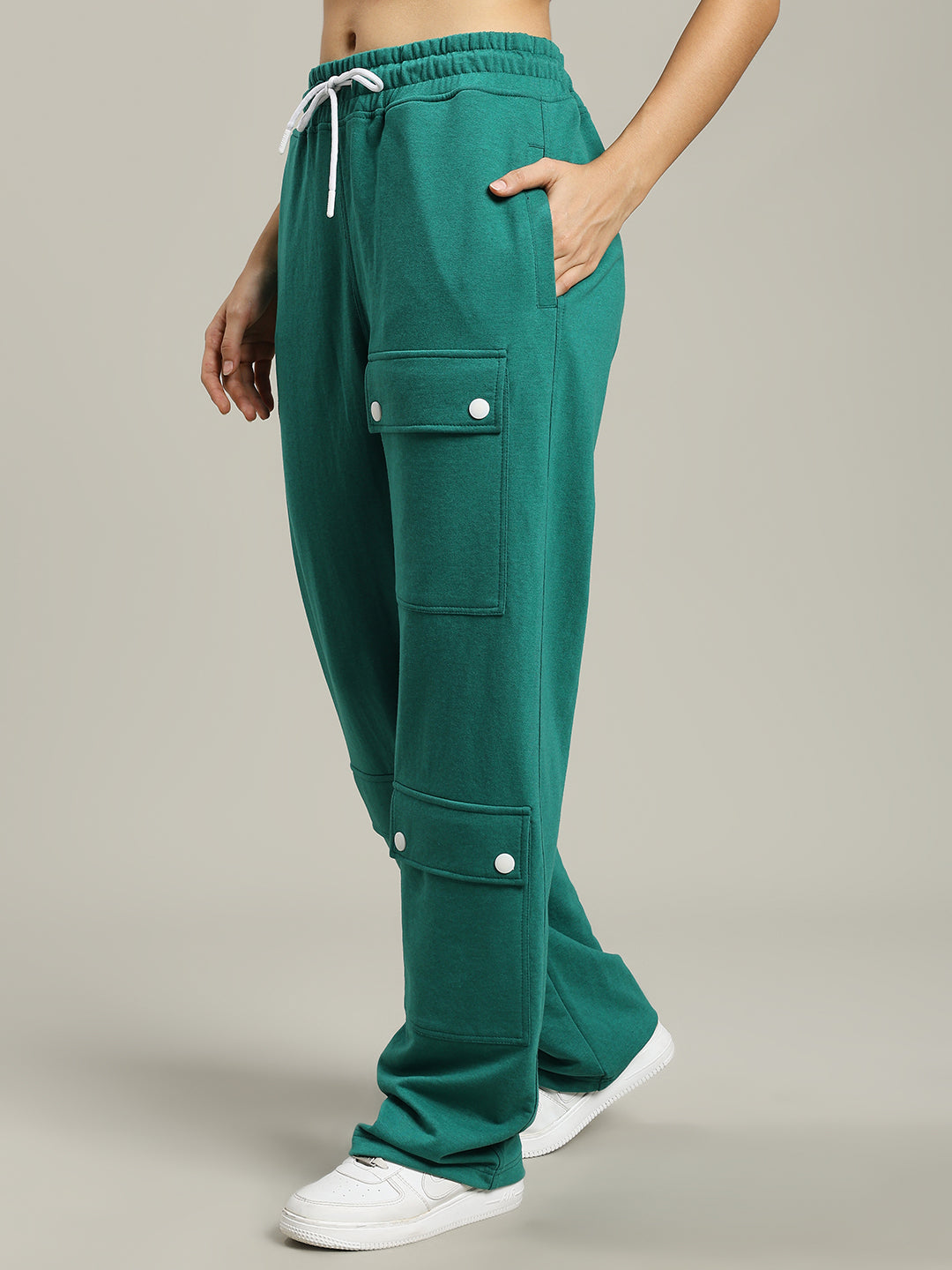 WOMEN'S AWESOME FLAP POCKET BAGGY JOGGER (GREEN)