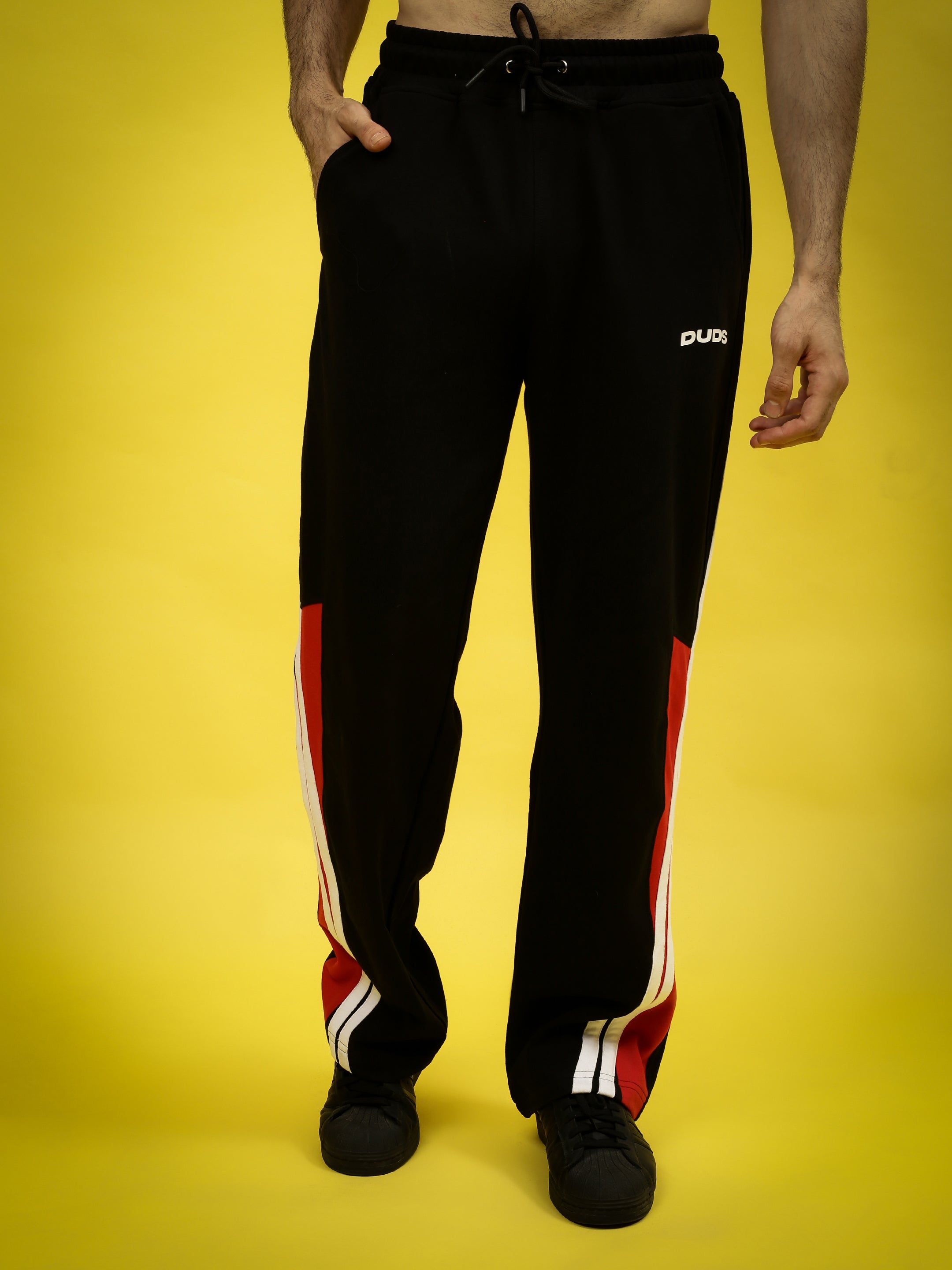TORNADO JOGGERS (BLACK RED)
