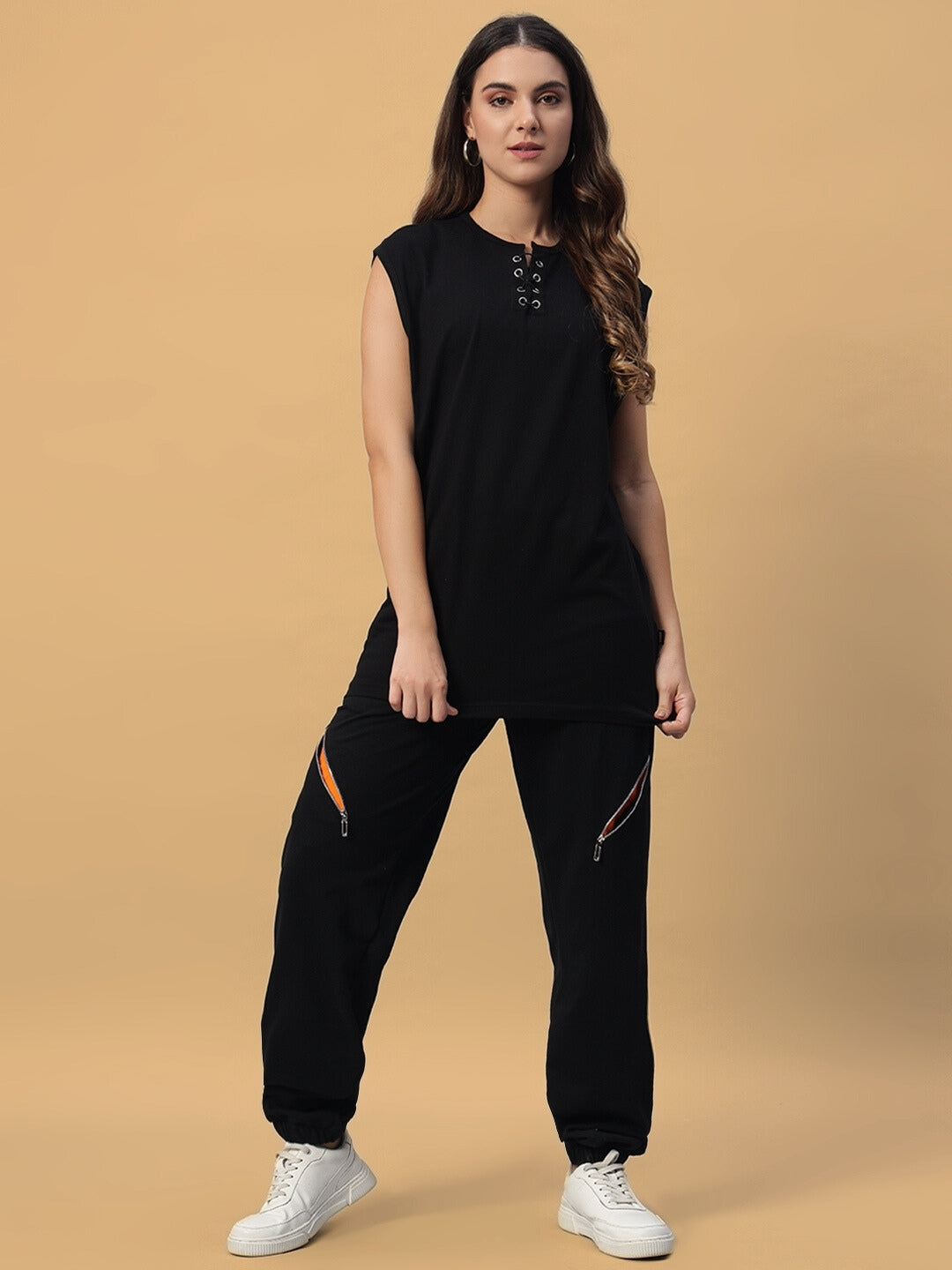 WOMEN'S SQUALL JOGGERS (BLACK)