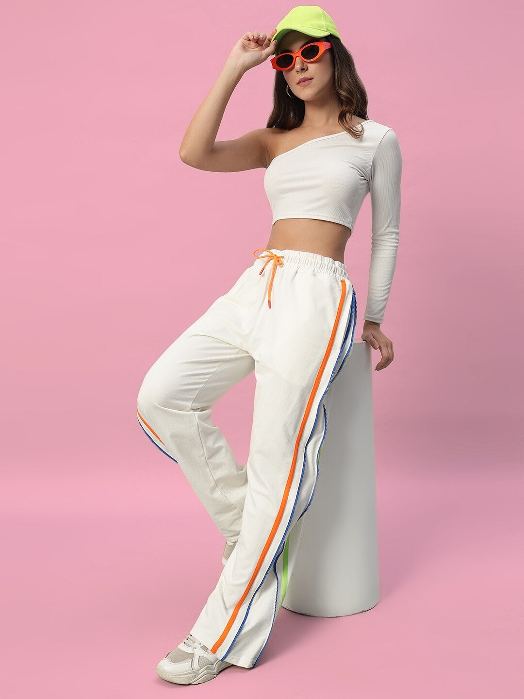 WOMEN'S IMPERIAL SIDE ZIPPER JOGGERS (OFF WHITE)