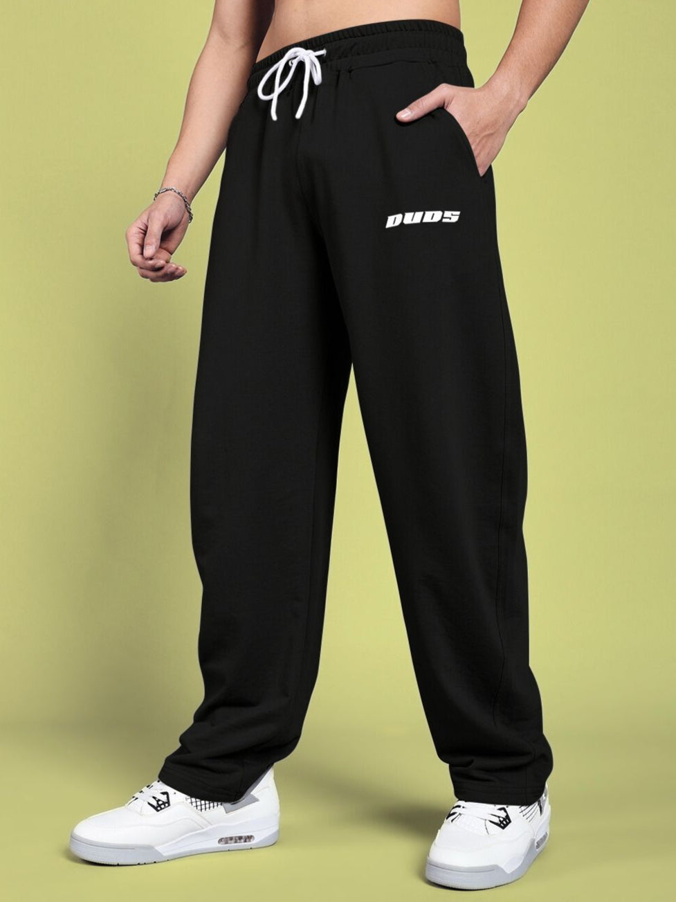 VANILLA RELAXED-FIT JOGGERS (BLACK)