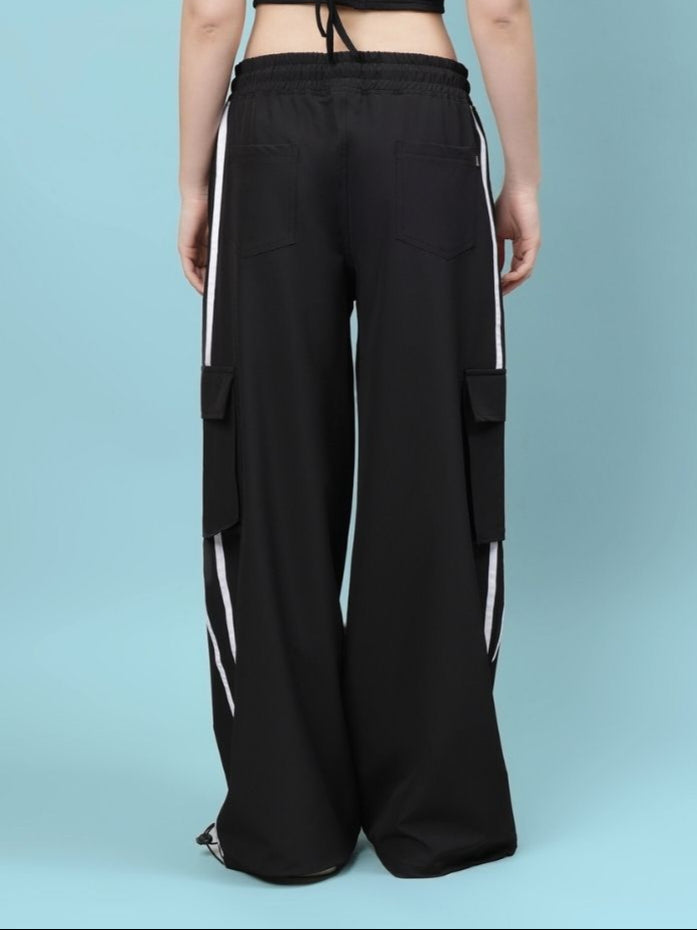 WOMEN'S XAVIER RELAXED FIT MULTI-POCKET CARGO (BLACK)