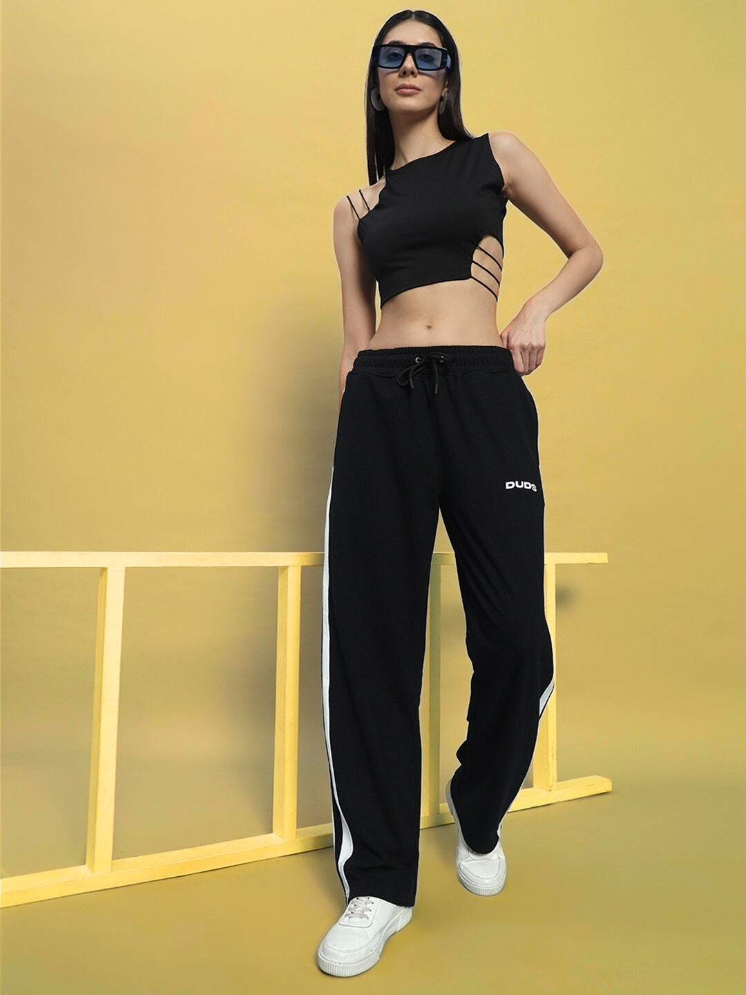 Women's Bussin Crop-Top (Black)