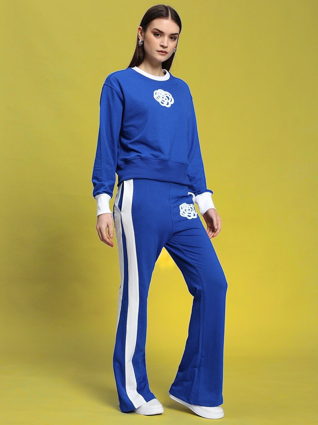 WOMEN'S JESSFLICK RELAXED FIT JOGGER (BLUE-WHITE)