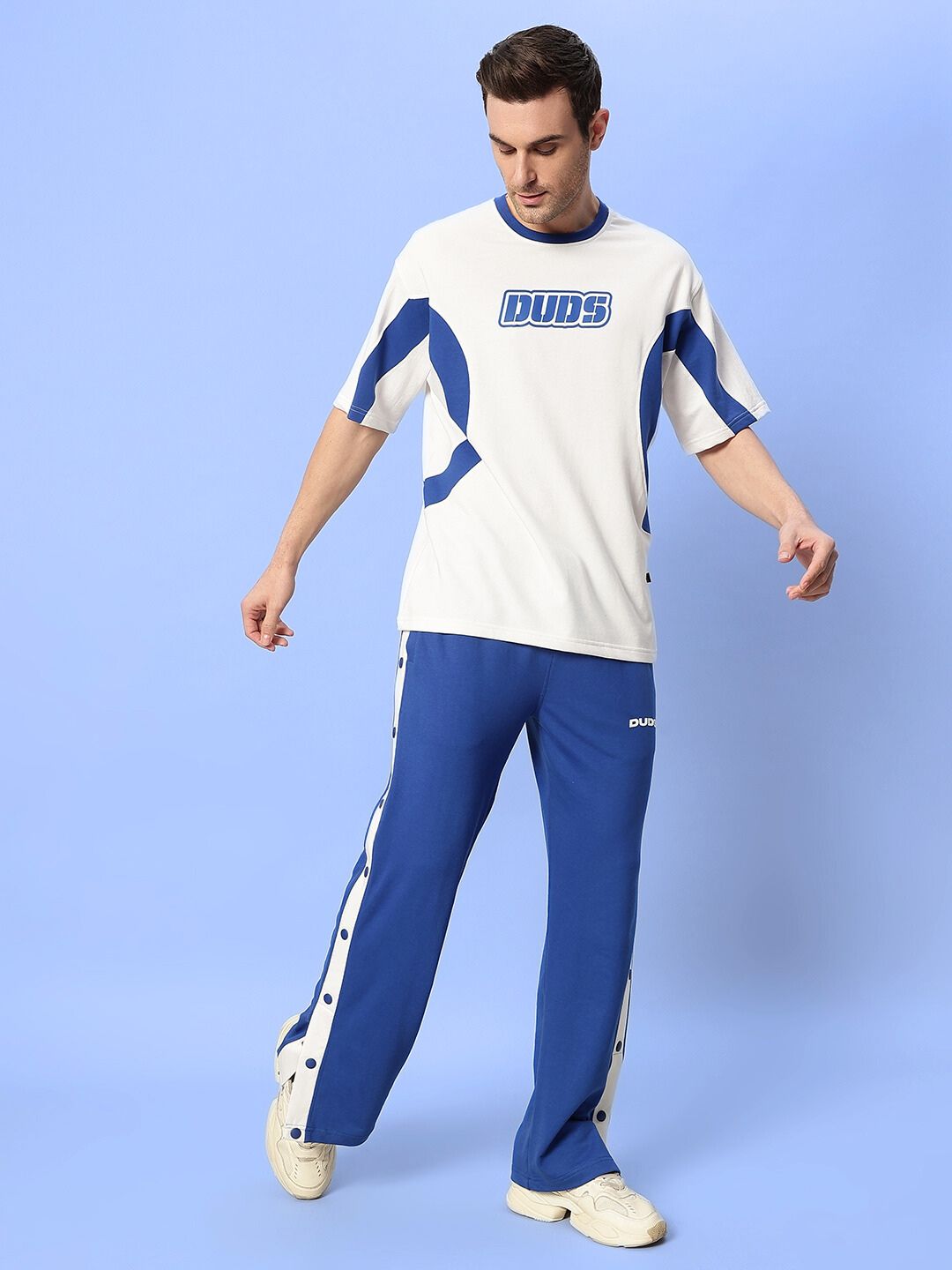 Ezel Over-Sized T-Shirt (White-Blue)
