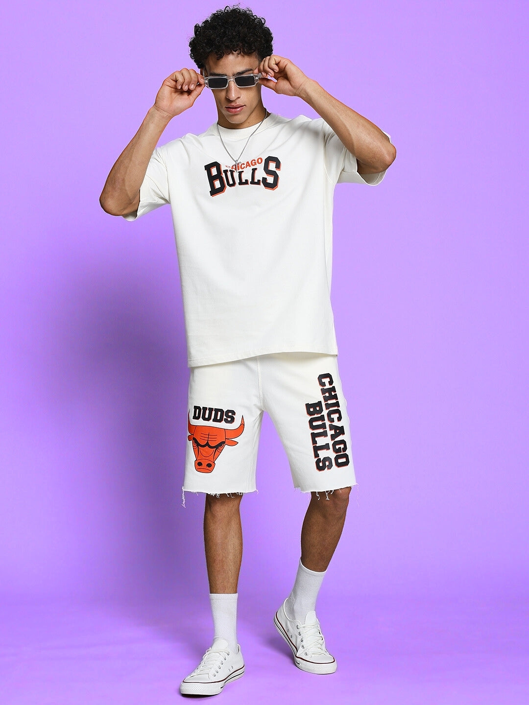 BLAZE BULLS PRINT REGULAR FIT SHORTS (OFF WHITE)