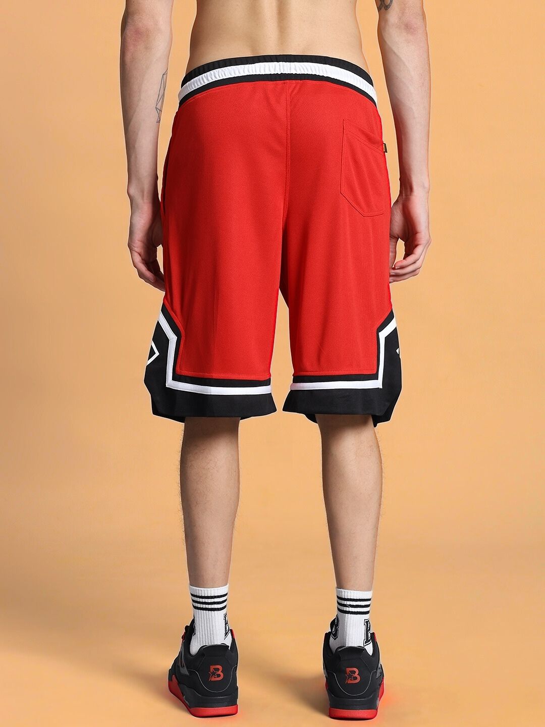 ARMADO REGULAR FIT SHORTS (RED)