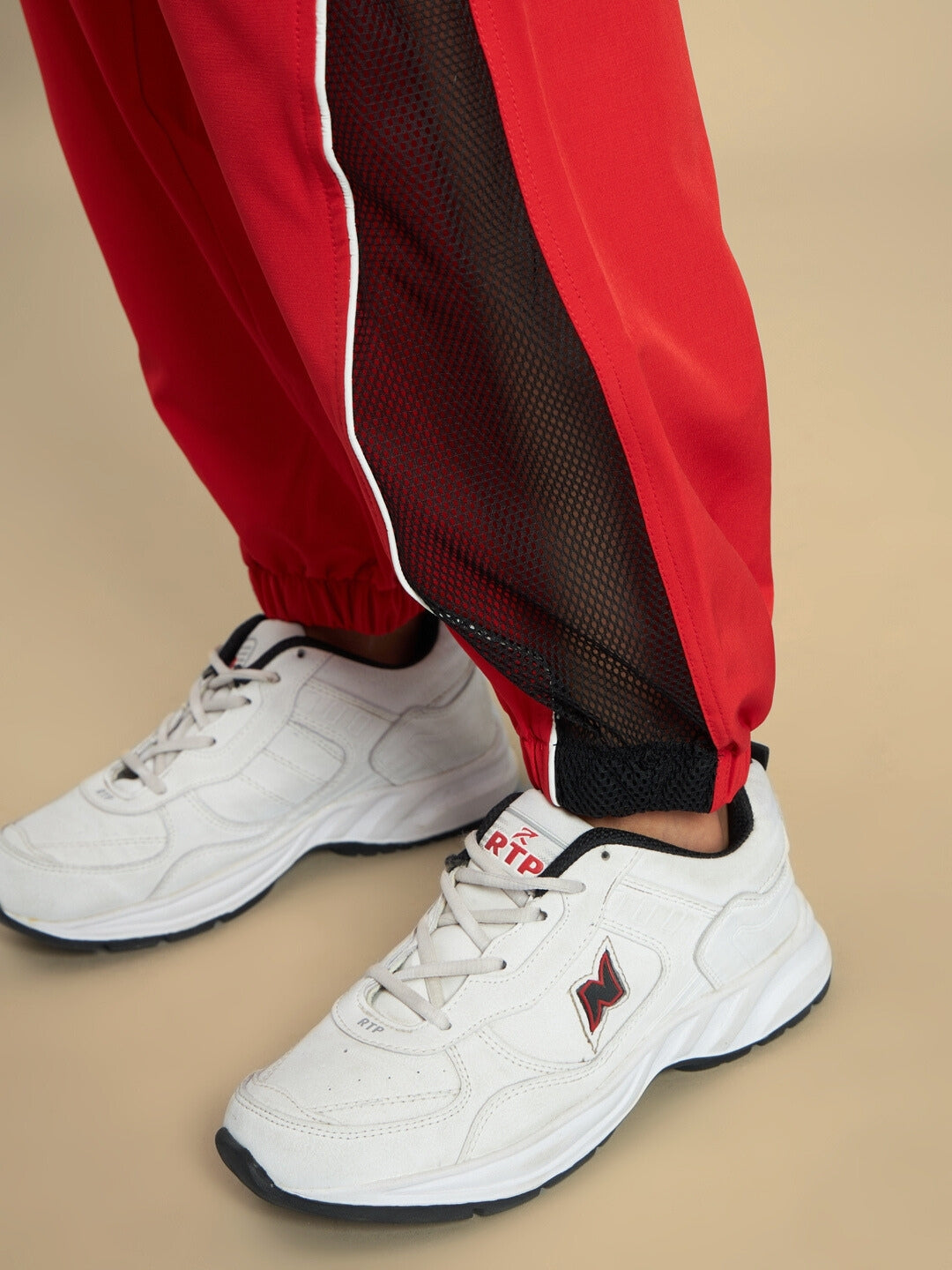 WOMEN'S PLEXUS JOGGERS (RED)