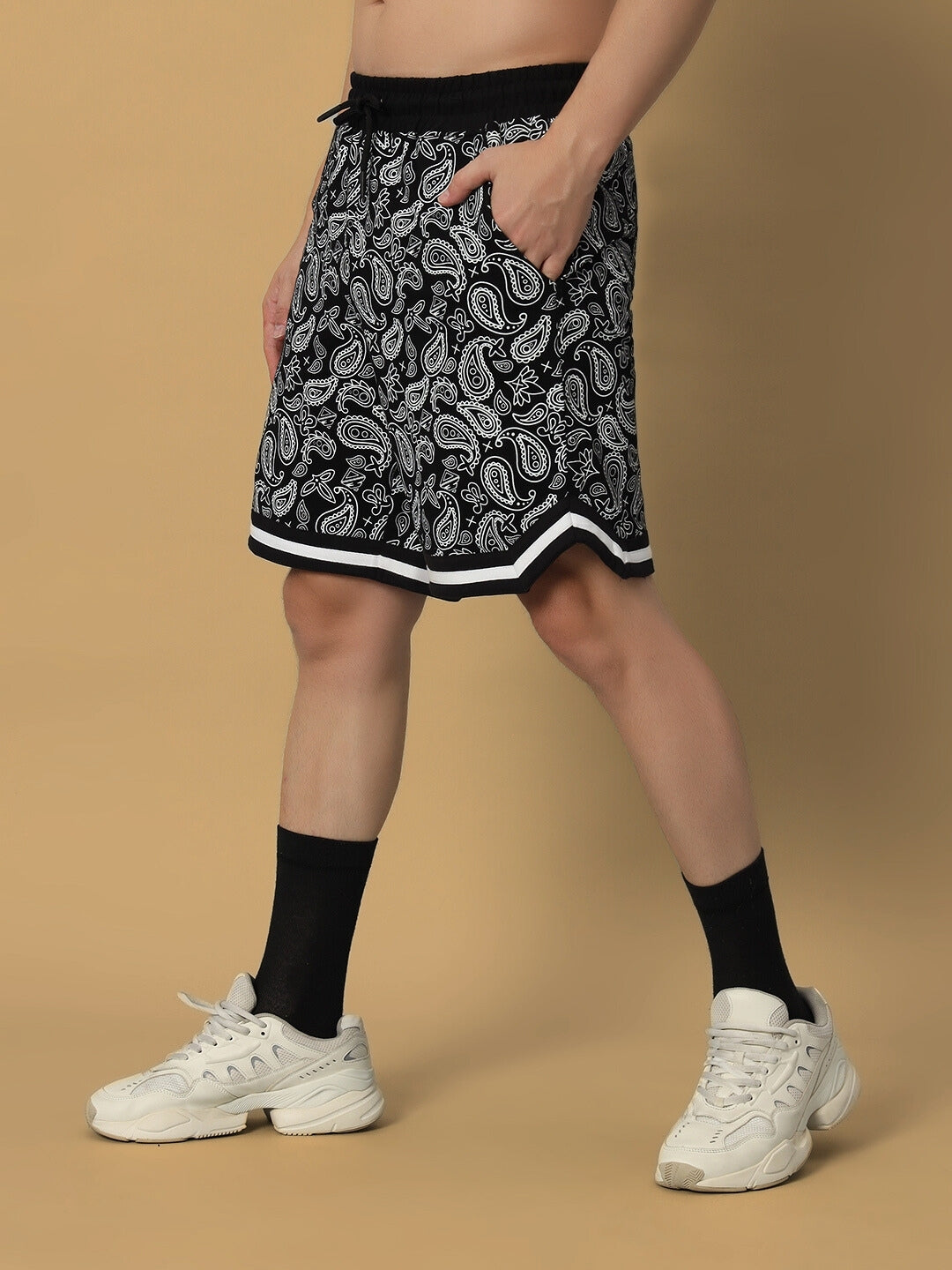 Drizzle Regular Fit Shorts (Black)