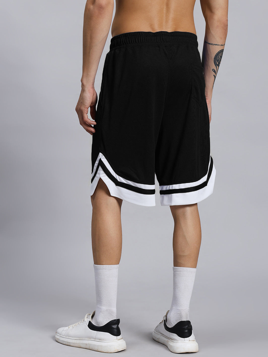 CHANGE YOUR LOOKS REGULAR FIT SHORTS (BLACK)