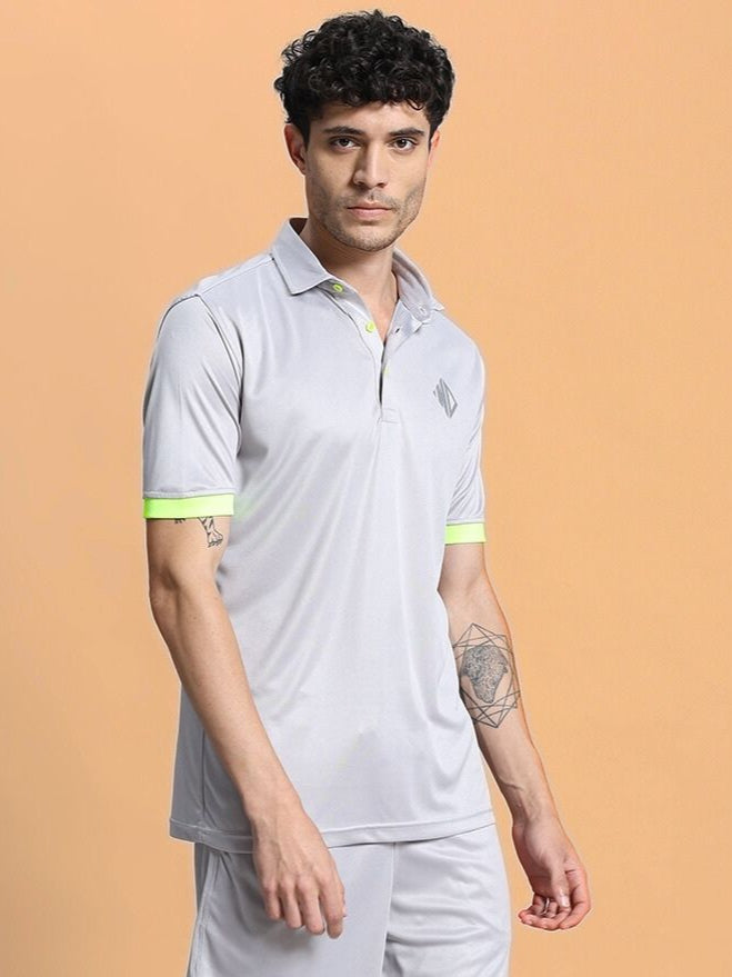 HOOKUP REGULAR FIT T-SHIRT (GREY)
