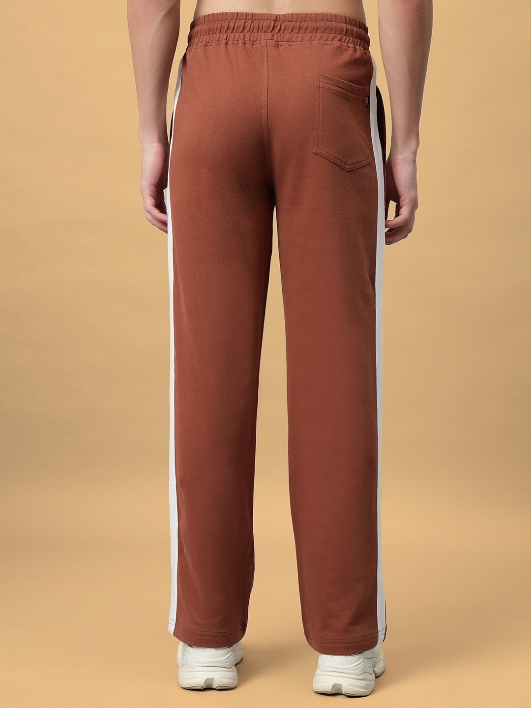 FUTURE ICON 2 STRIPE JOGGER (BROWN)