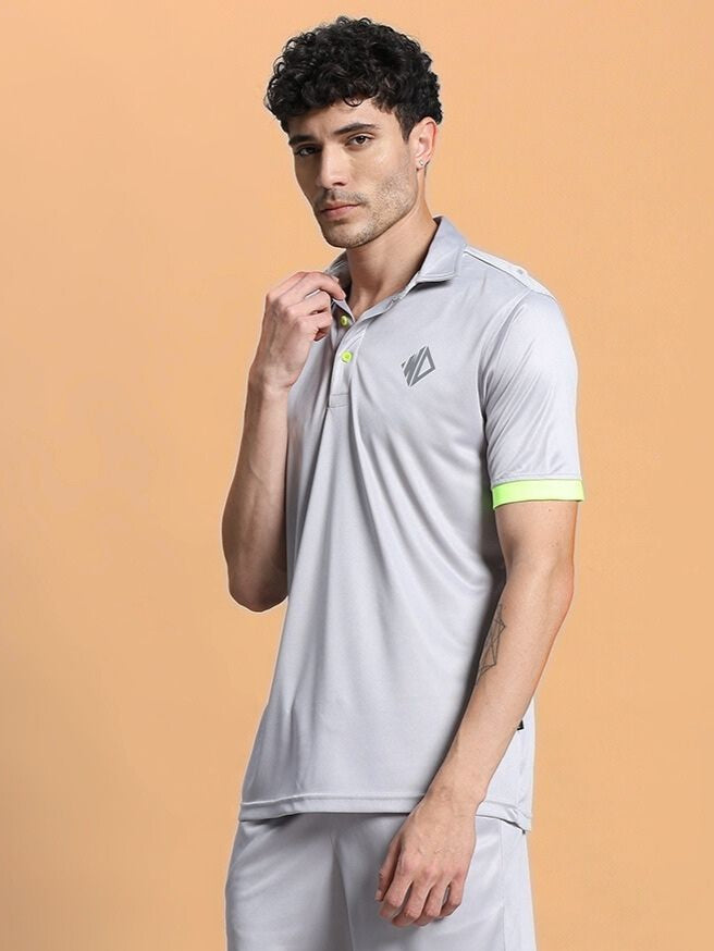 HOOKUP REGULAR FIT T-SHIRT (GREY)