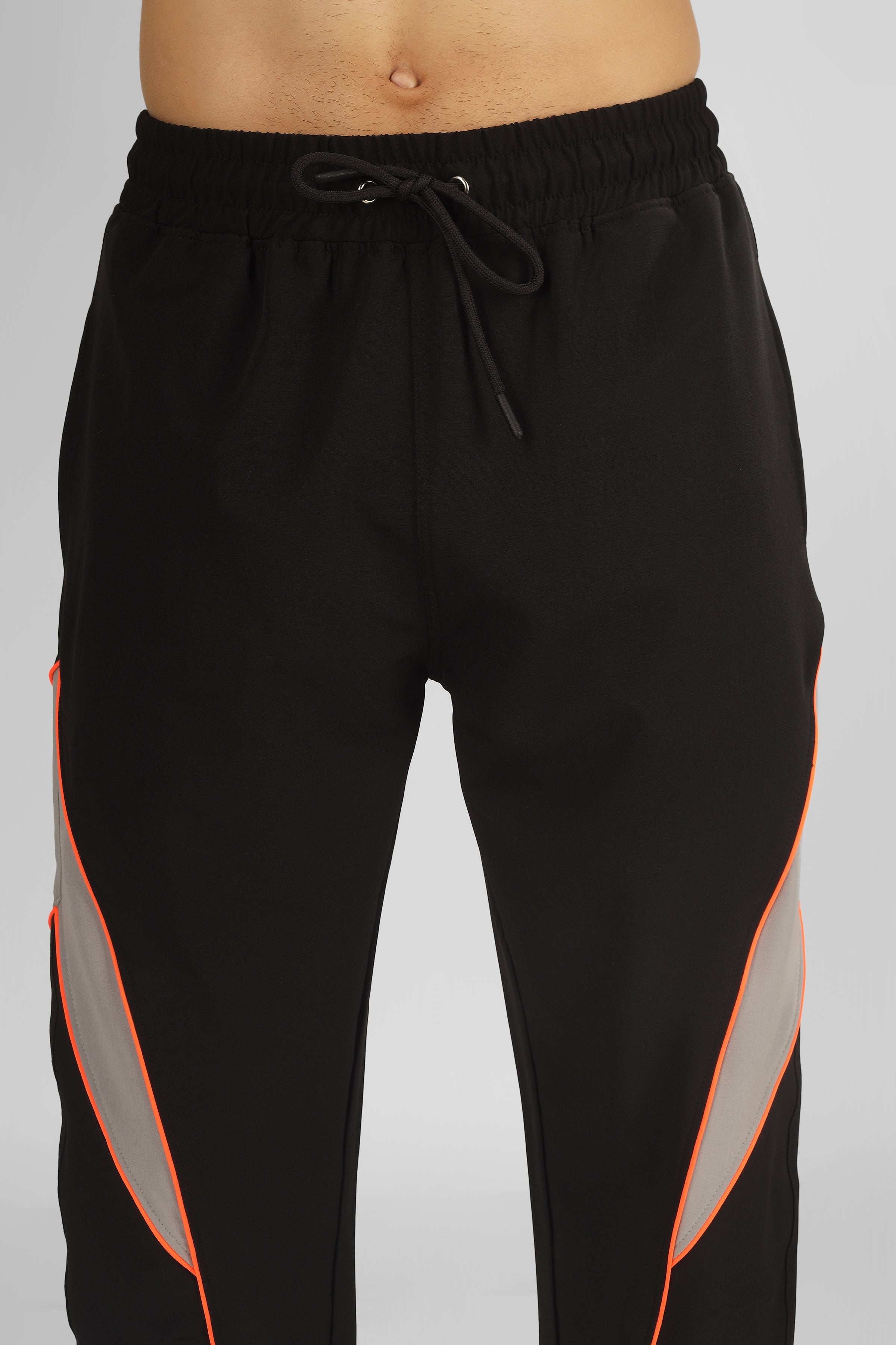 BULLET RELAXED FIT CARGO PANTS (BLACK)