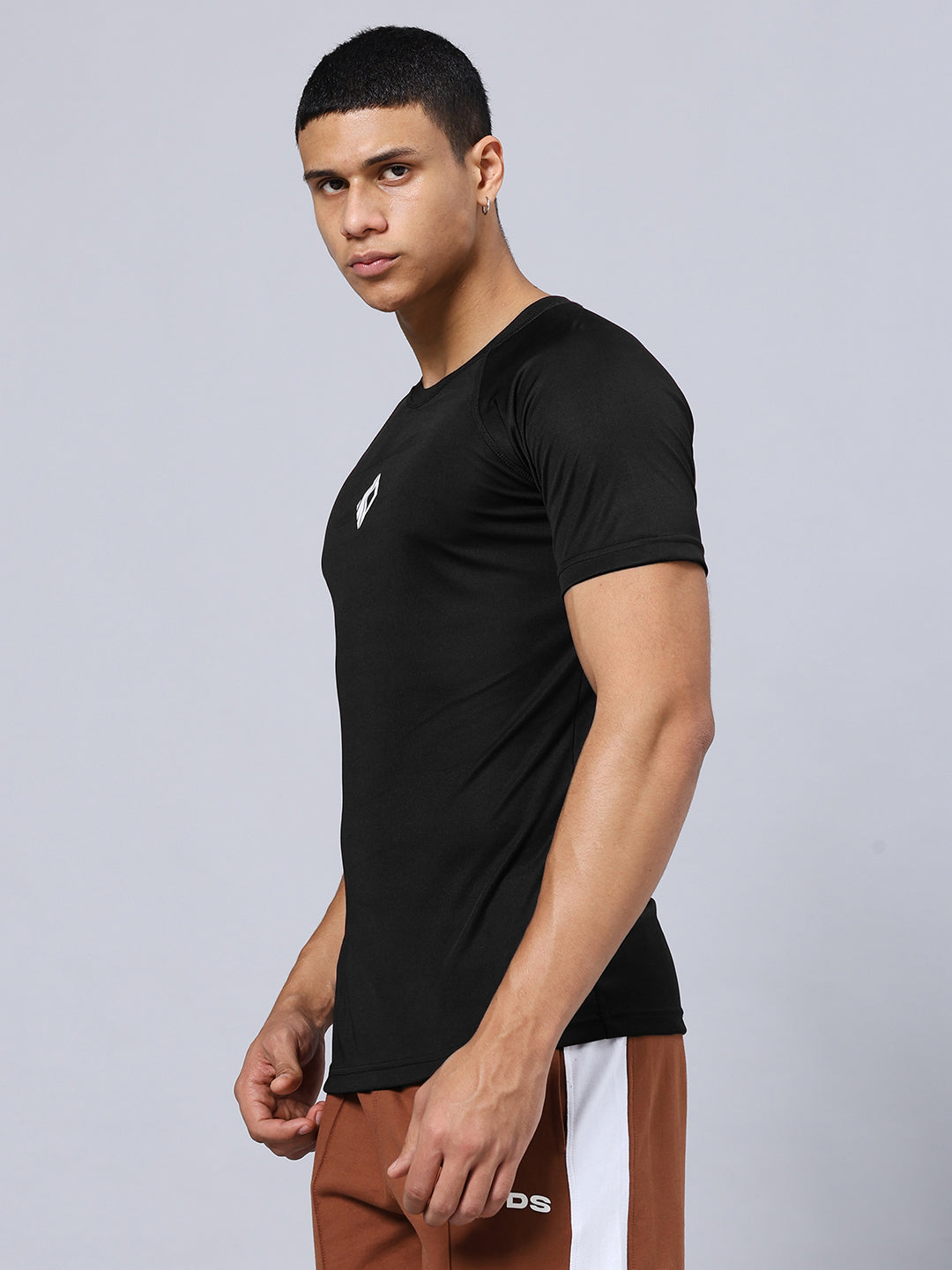 Cristinio Regular Fit T-Shirt (Black)