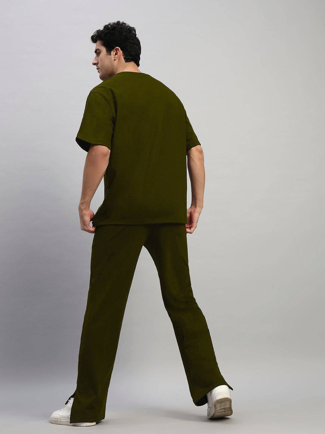 ZION RELAXED FIT CO-ORD SET (OLIVE GREEN)
