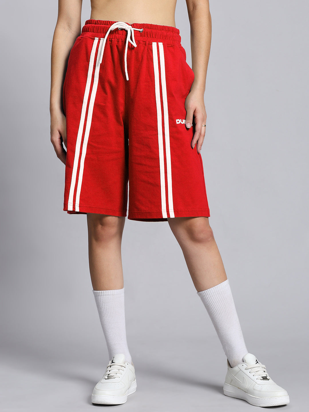 WOMEN'S OUTLOOK REGULAR FIT SHORTS (RED)