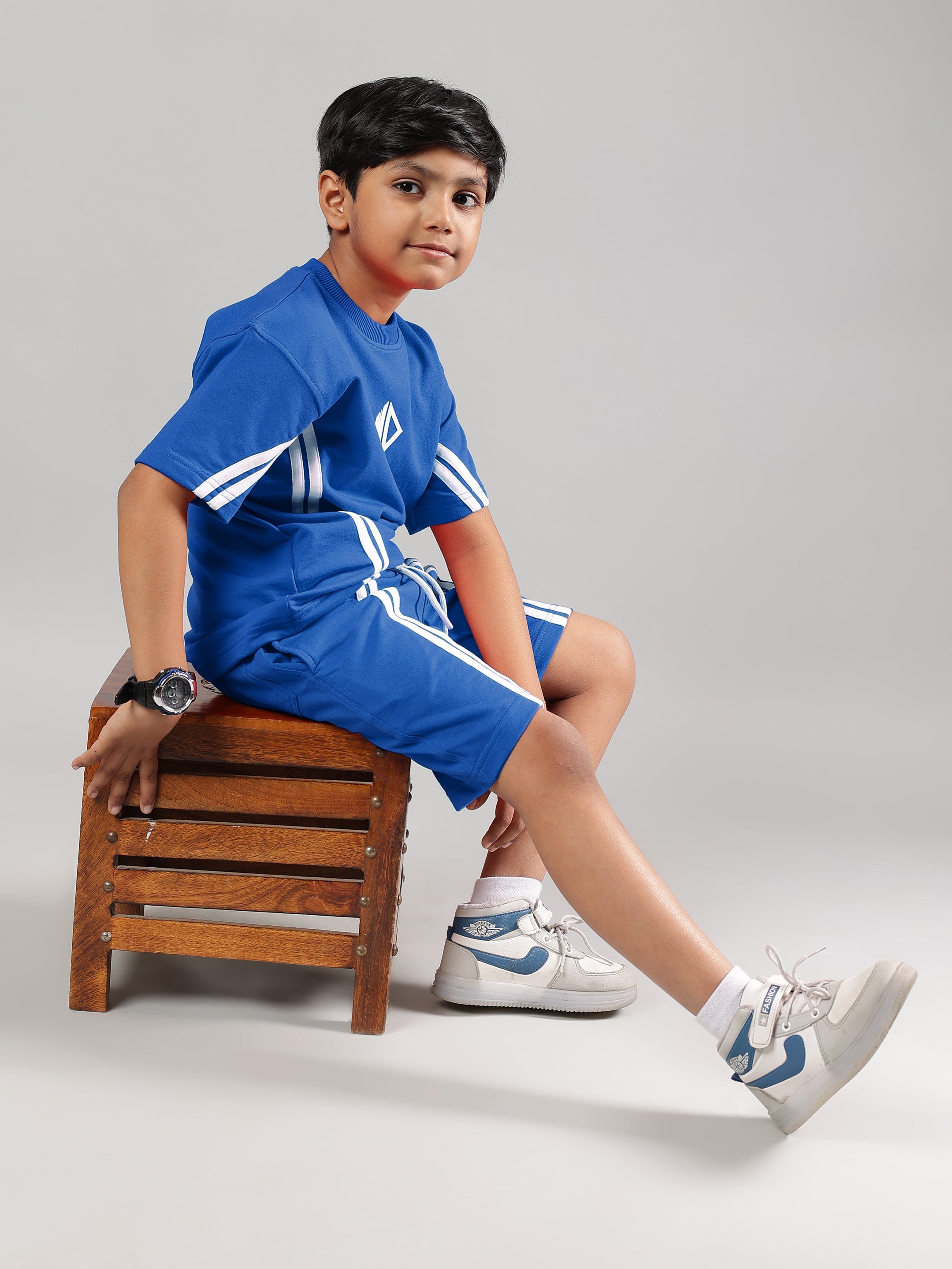 OUTLOOK HALF CO-ORD FOR BOYS & GIRLS (BLUE)