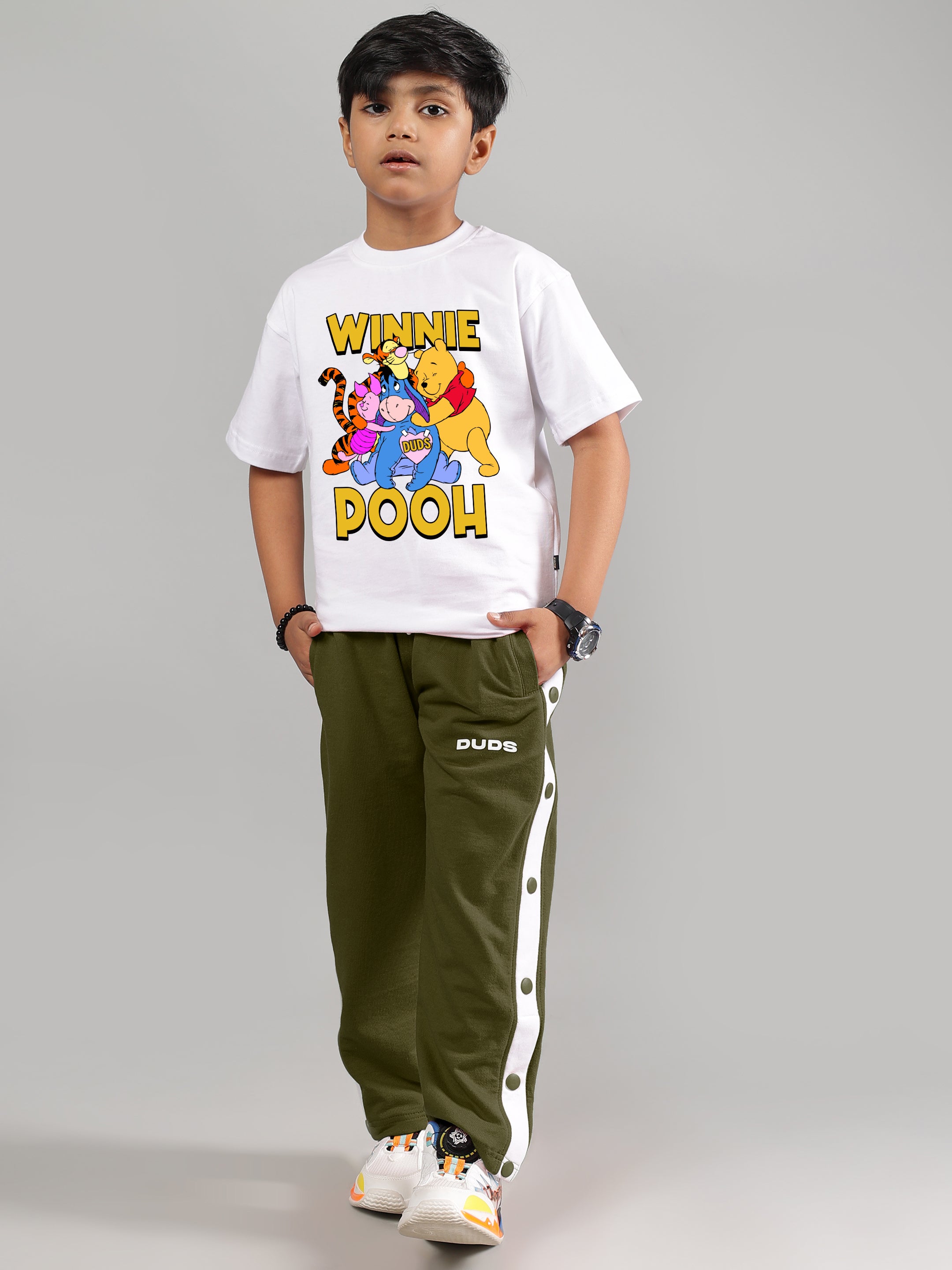WINNIE THE POOH CO-ORD FOR BOYS & GIRLS (WHITE OLIVE-GREEN)