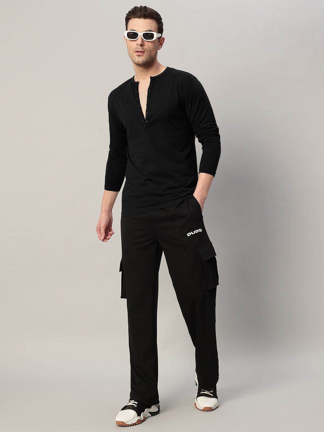 HENNY SLIM FIT SWEATSHIRT (BLACK)