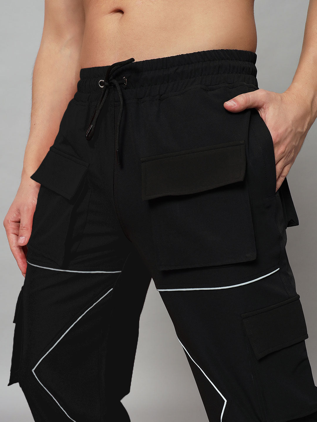 FRONTLINE REFLECTOR PARACHUTE CARGO PANTS (BLACK)