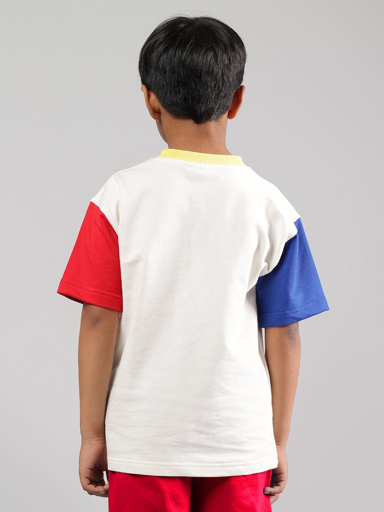 SHARK FISH PRINTED OVERSIZED T-SHIRT FOR BOYS & GIRLS (OFF-WHITE)