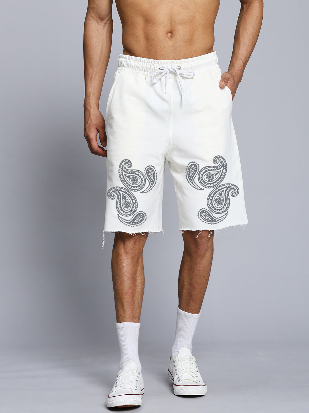 MESSI PAISLEY PRINT REGULAR FIT SHORTS (OFF WHITE)