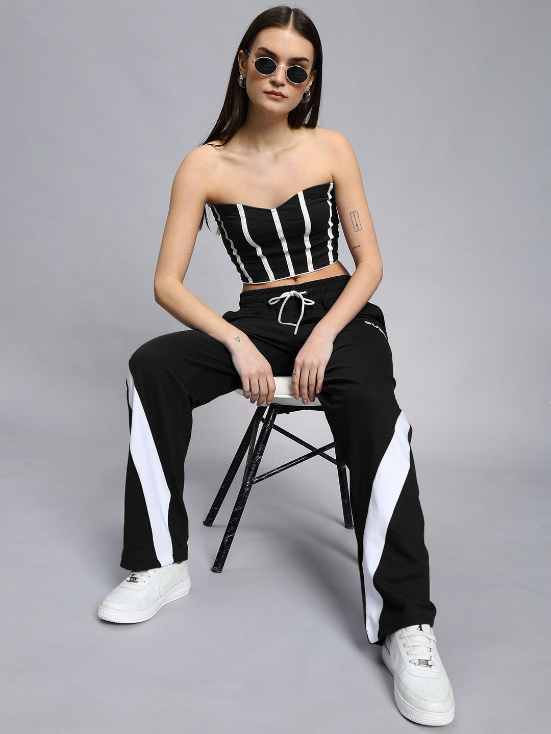 WOMEN'S  CELESTINE COOL RELAXED FIT JOGGER (BLACK-WHITE)