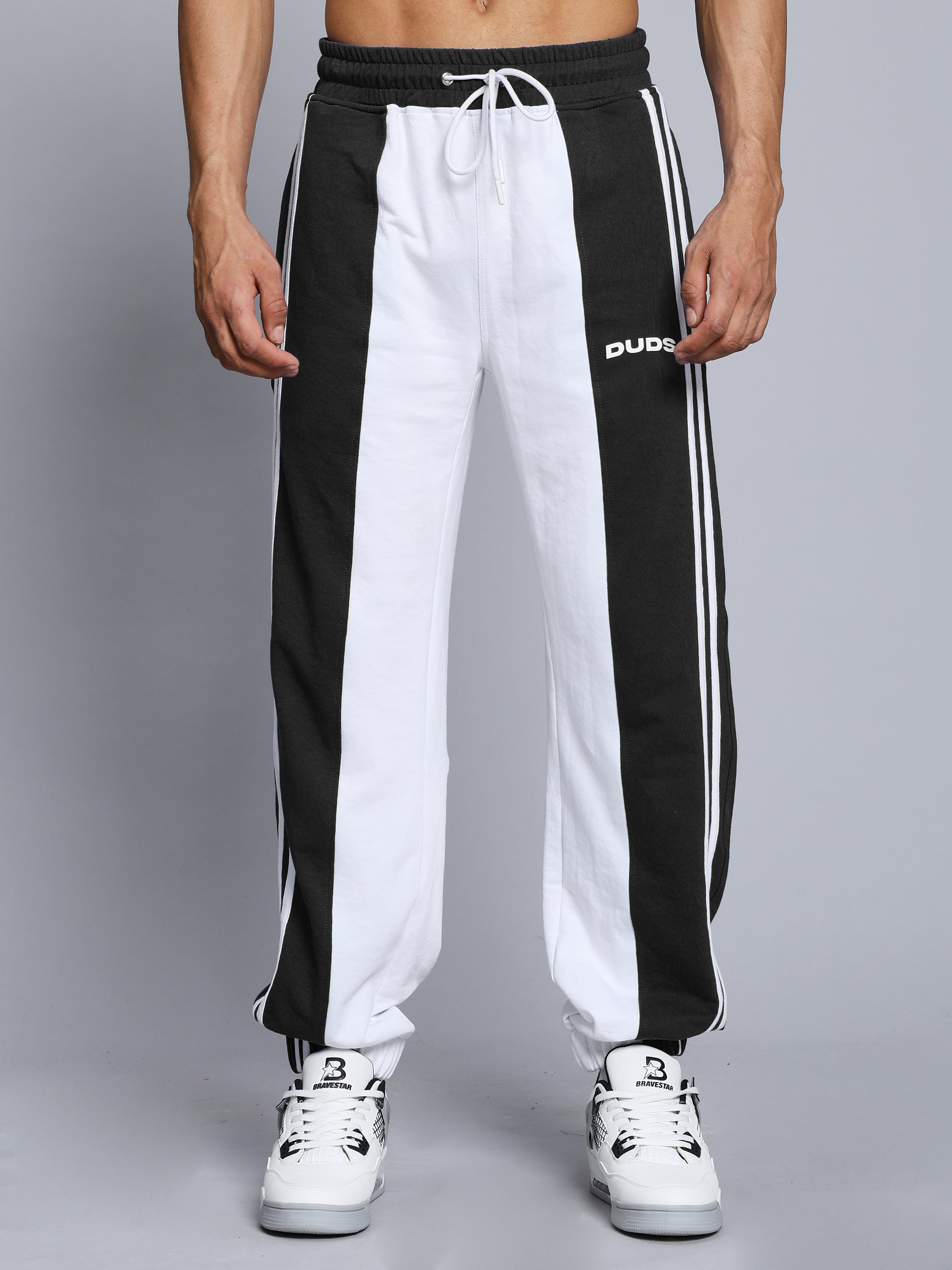 BALMY RELAXED FIT JOGGER (WHITE-BLACK)