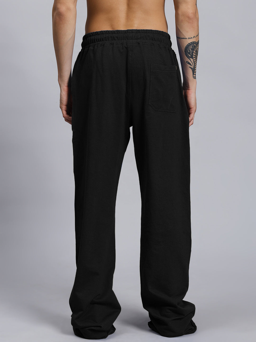 DUDS SWIFT JOGGER (BLACK)