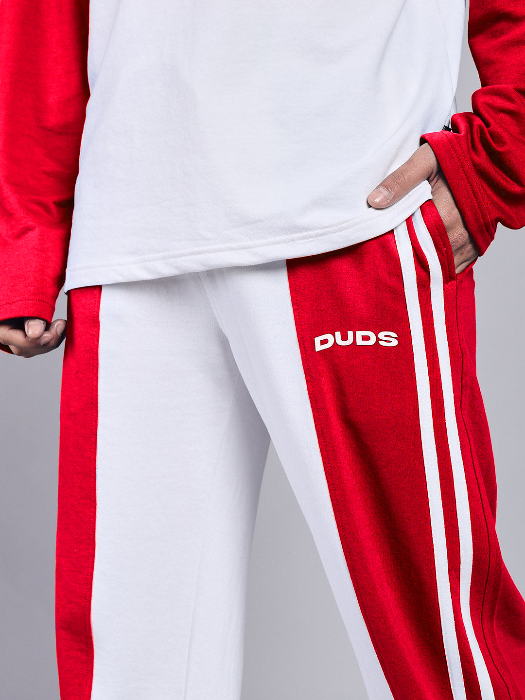 BALMY RELAXED FIT JOGGER (WHITE RED)