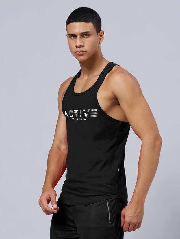 Man wearing ACTIVE CROSS FIT GYM T-SHIRT BLACK for intense workouts