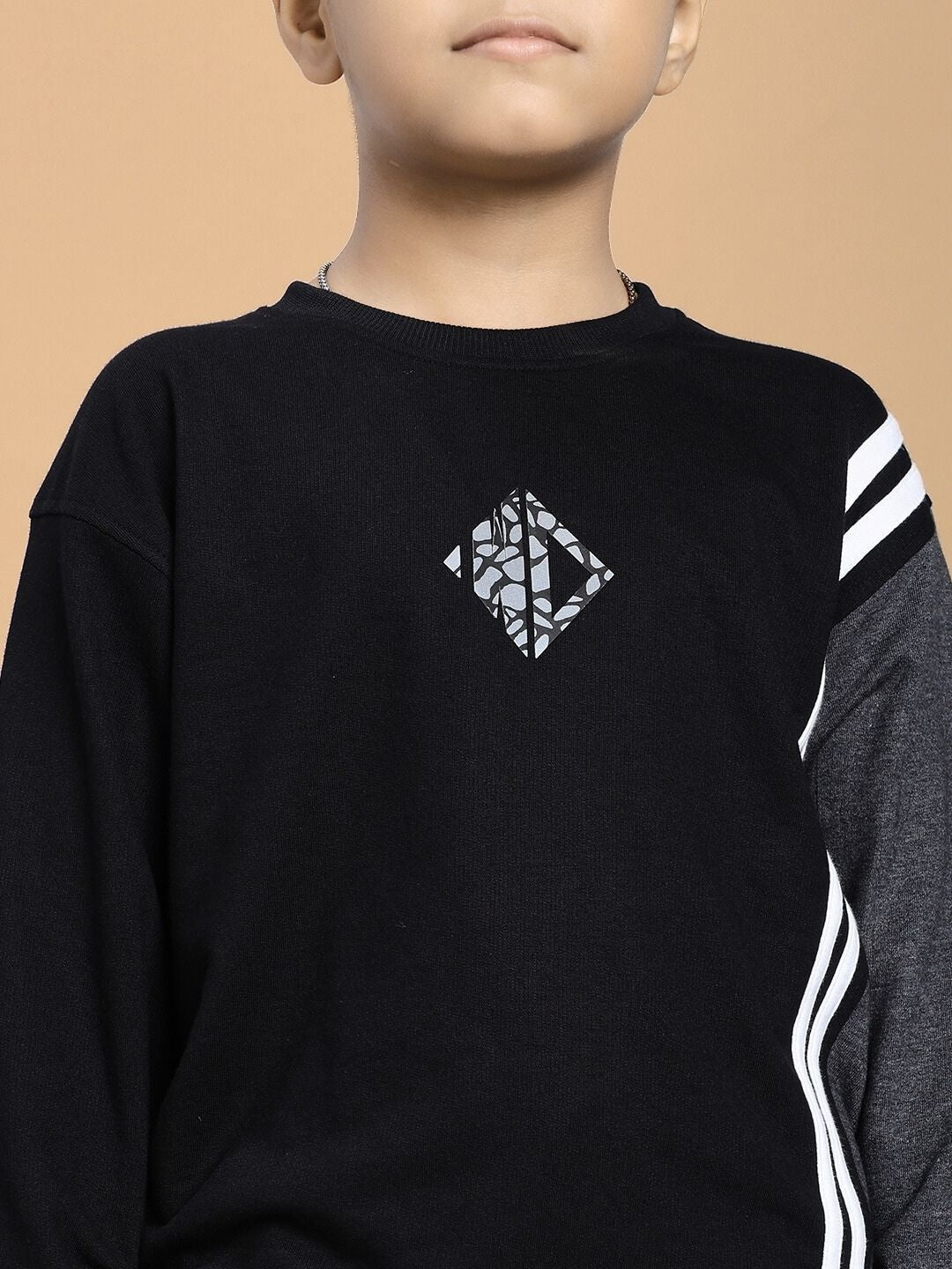 Child wearing BOSCO STRIPE SWEATSHIRT BOYS AND GIRLS BLACK DARK GREY, showcasing modern unisex design and streetwear-inspired style.