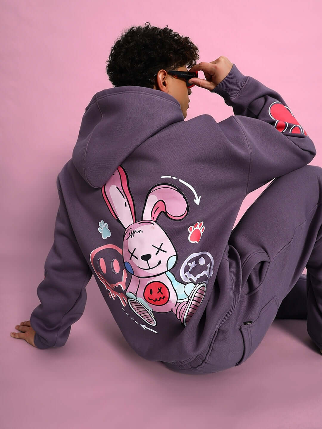 CASPER COTTON FLEECE HOODIE VIOLET with graphic design on back, trendy streetwear style, made from premium cotton fleece.