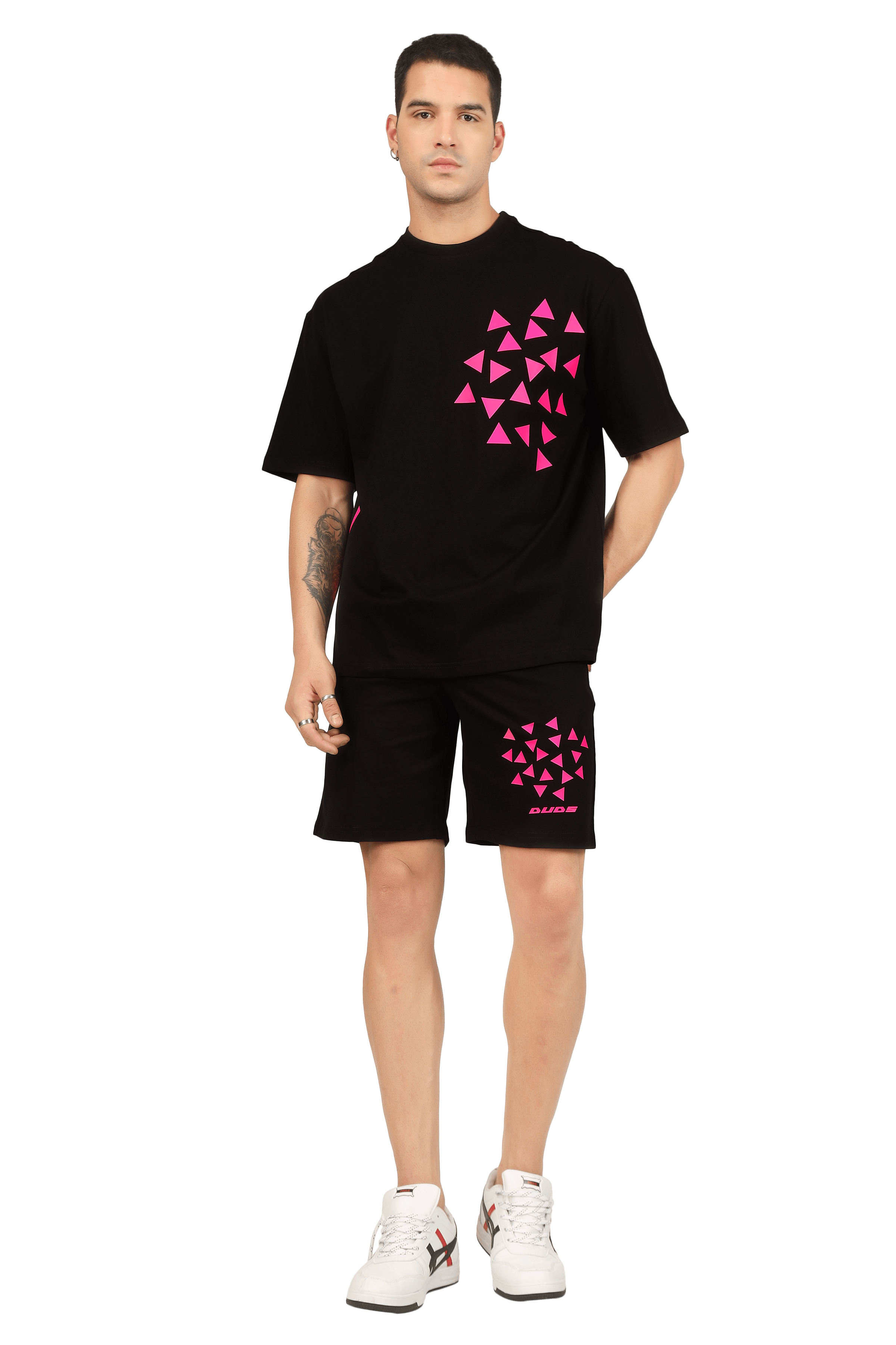 CO-ORD SET WITH PRINT - STAR DUST in black with pink geometric patterns, available in customizable sizes. Perfect for stylish comfort.