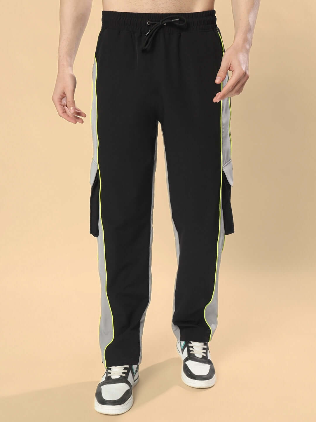 CRAZY RELAXED FIT CARGO PANTS in black-grey, featuring customizable size options, front view.